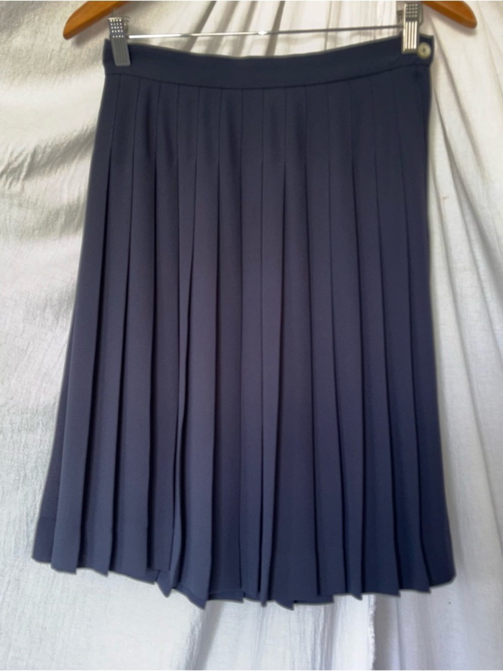 Vintage Liz Claiborne Navy Pleated Midi Skirt Classic Everyday Elegance